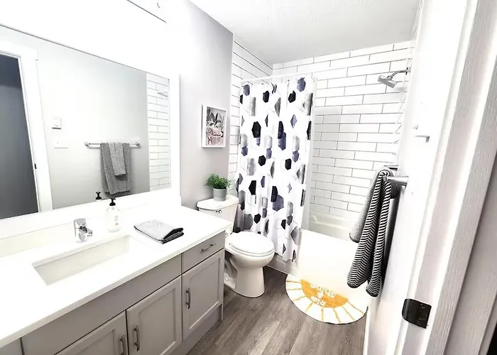 Modern Lake City Getaway